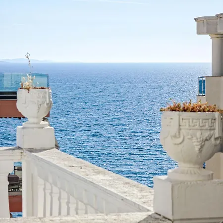 Primavera Hotel 3*